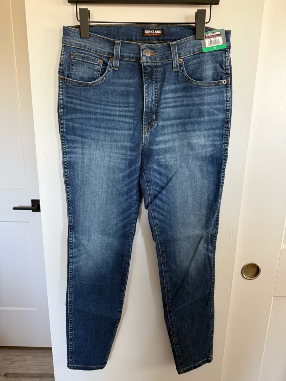 NWT Kirkland Signature Women's High Rise Skinny Jean Size 12